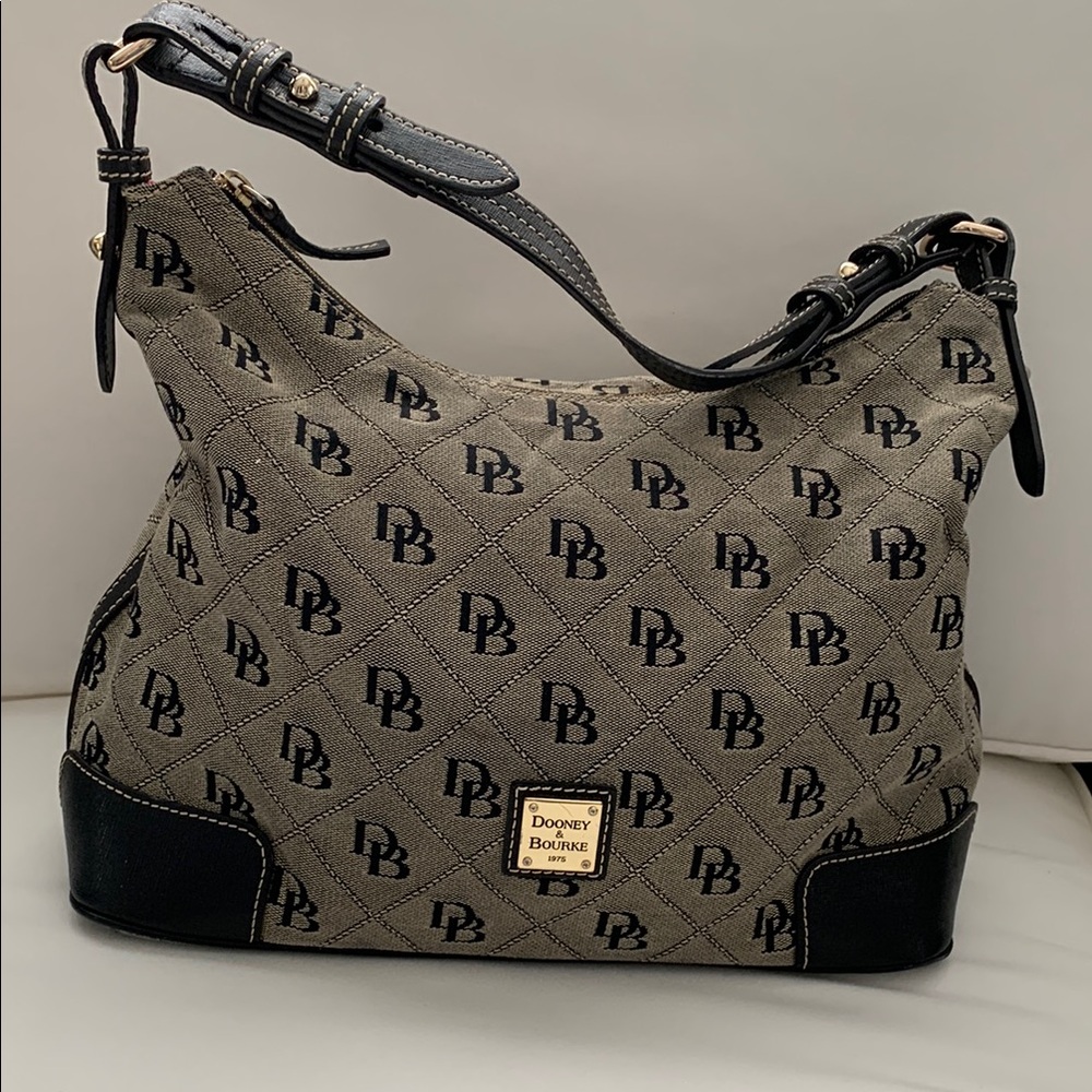 Dooney & Bourke navy & cream signature hobo bag almost new condition